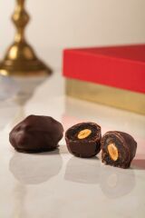 İçi Bademli Çikolata Kaplı Hurma - 18 adet