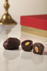 ÇİKOLATA KAPLI-BADEMLİ HURMA İSTANBUL KUTU